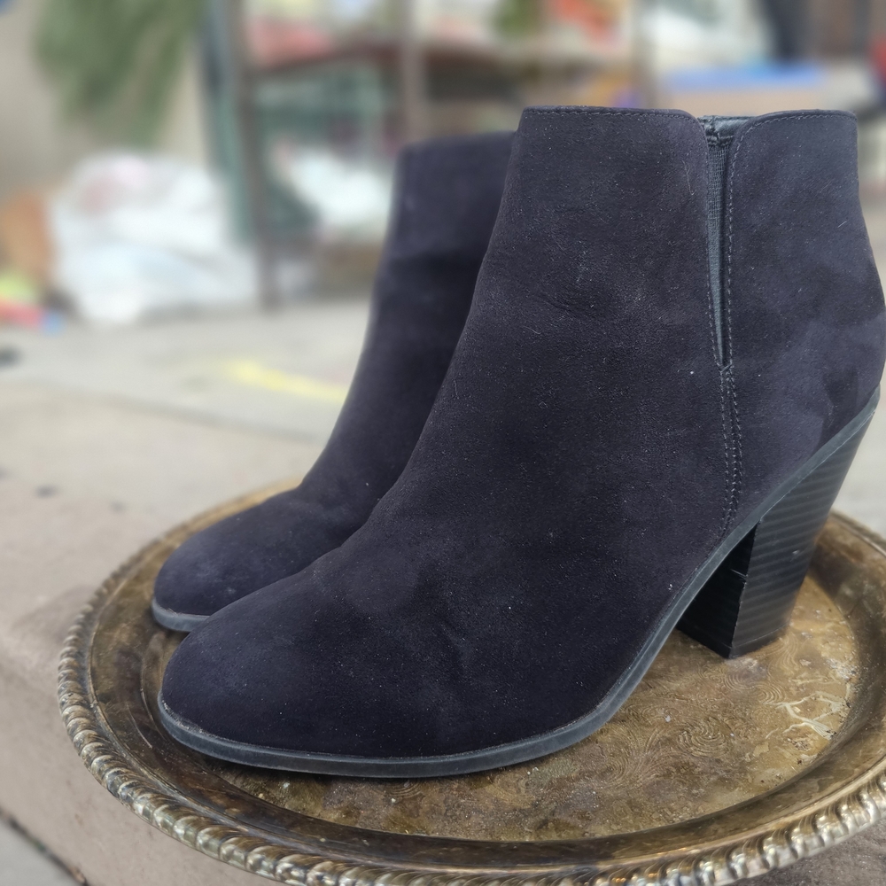 Banana Republic Black Ankle Booties